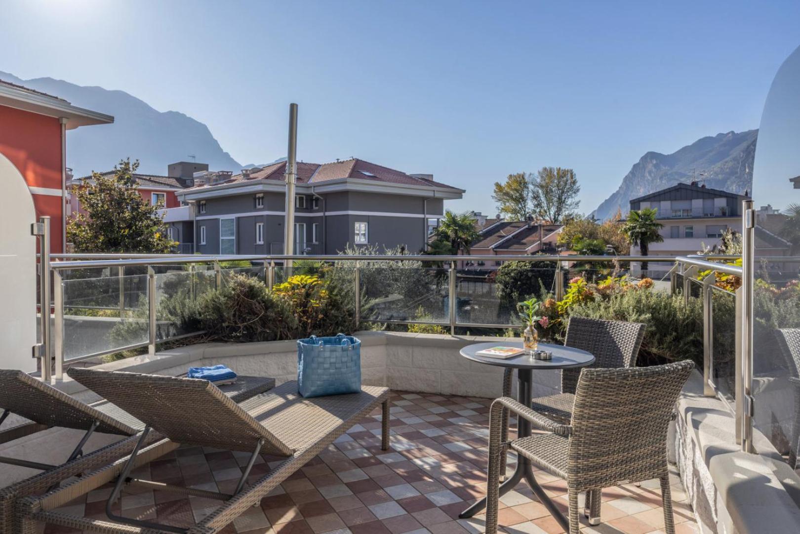 Garda Suite Hotel - Tonelli Hotels Riva del Garda Exterior foto